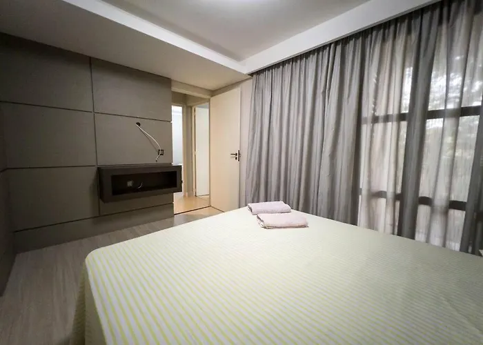 Apartamento Central Wifi 300 Megas Excelente Mc44