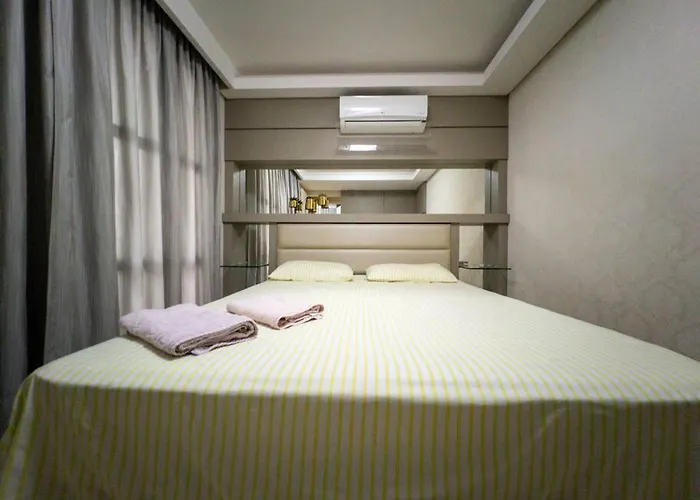 Apartamento Central Wifi 300 Megas Excelente Mc44